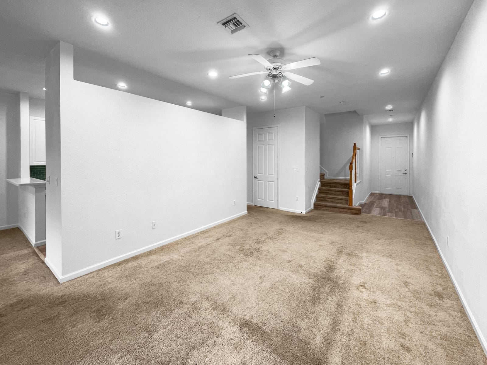 423 SW Walking Path — photo 12