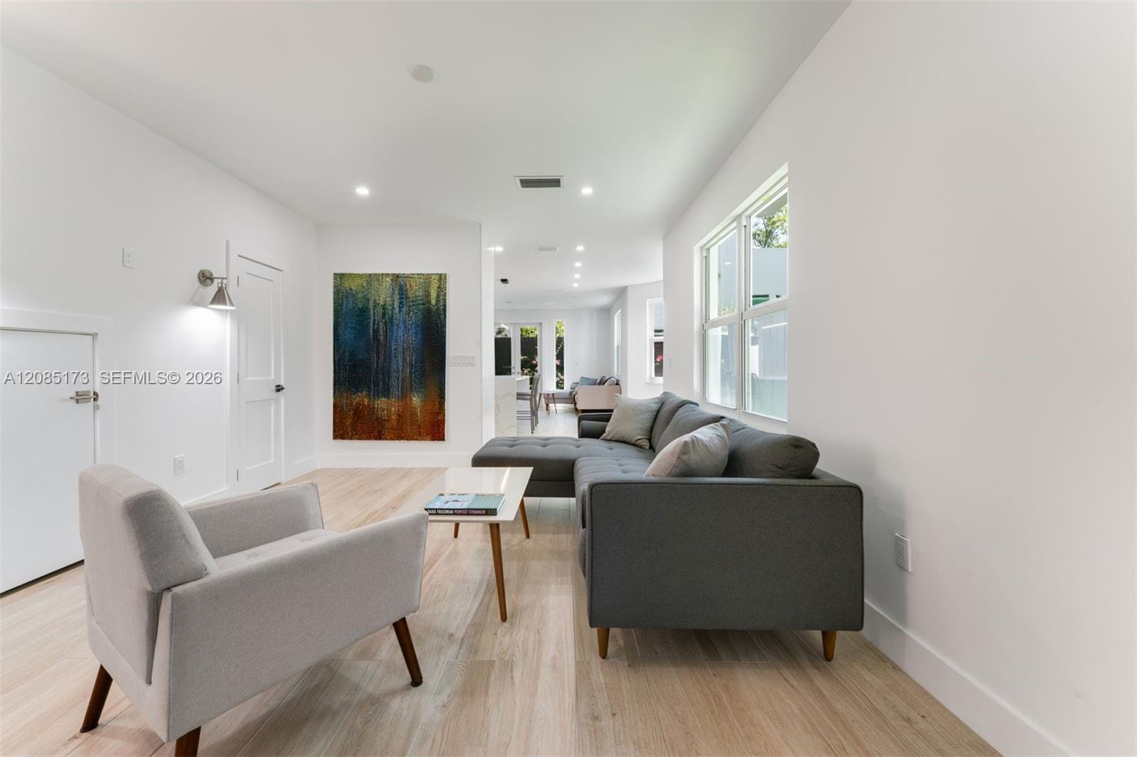 3125 Paola Drive — photo 2