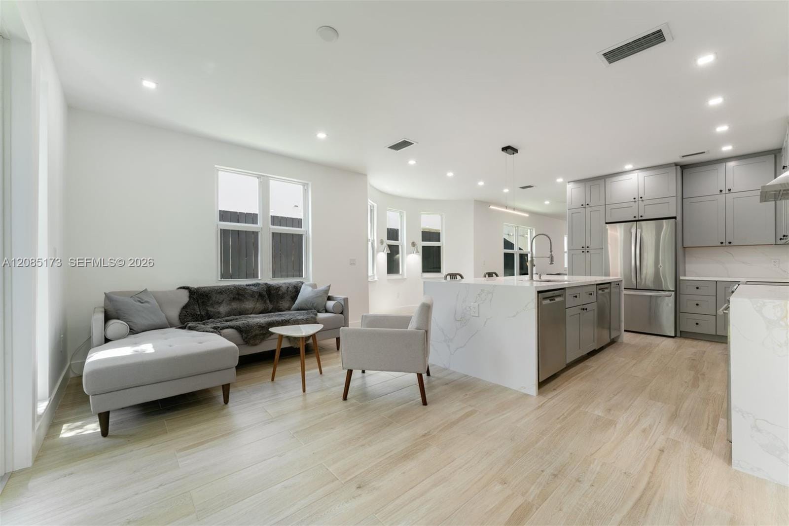 3125 Paola Drive — photo 8