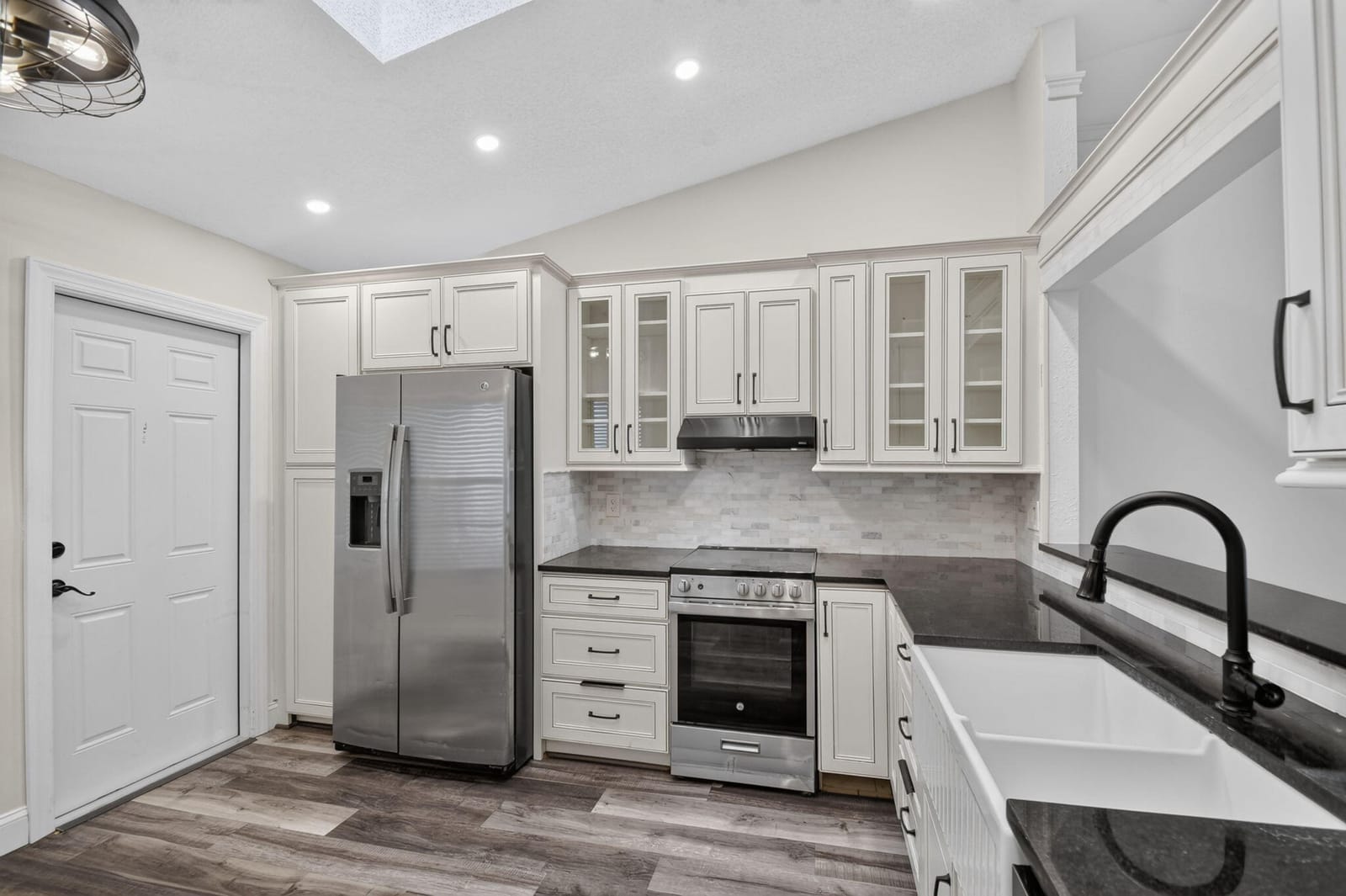 5423 Palm Springs Lane B — photo 4