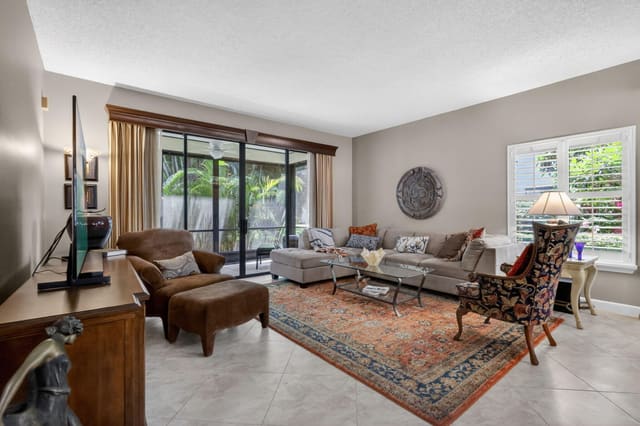 7856 Lexington Club Boulevard B, Delray Beach, FL 33446