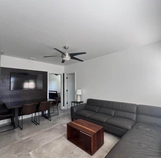 412 NE Eller Street C, Deerfield Beach, FL 33441