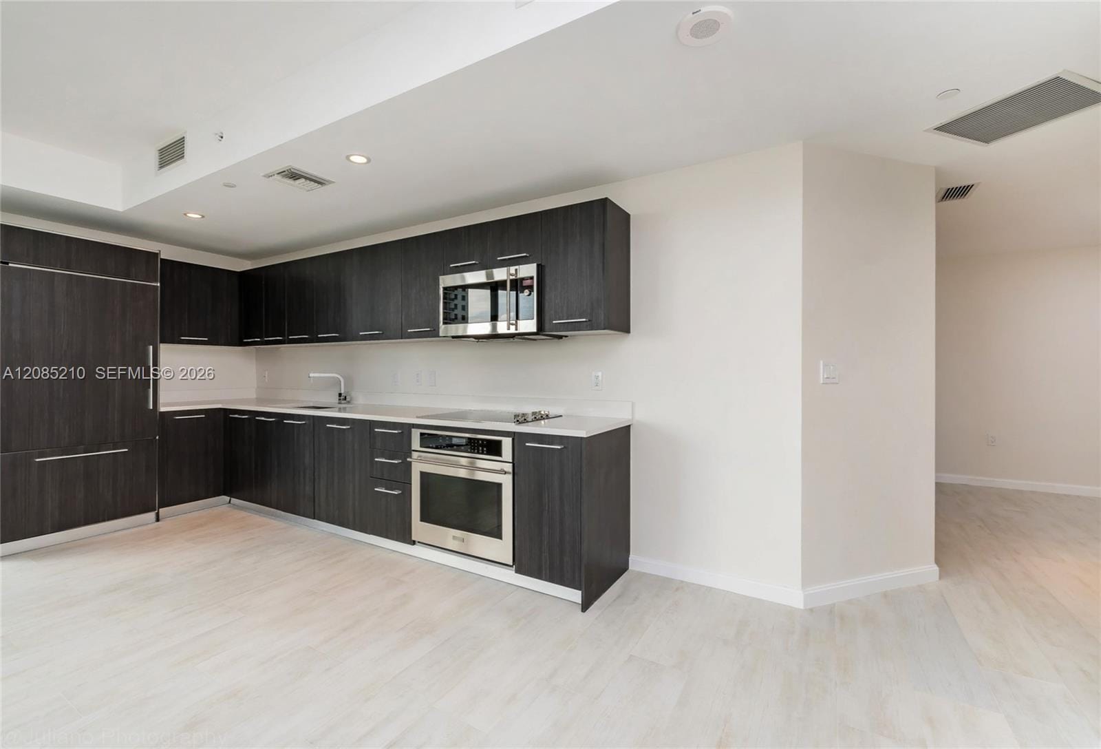 45 SW 9th Street 1606, Miami, FL 33130 photo 16