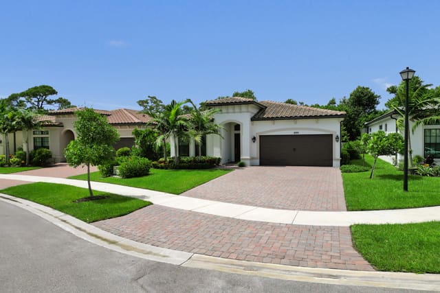 8199 Liberty Way, Parkland, FL 33067