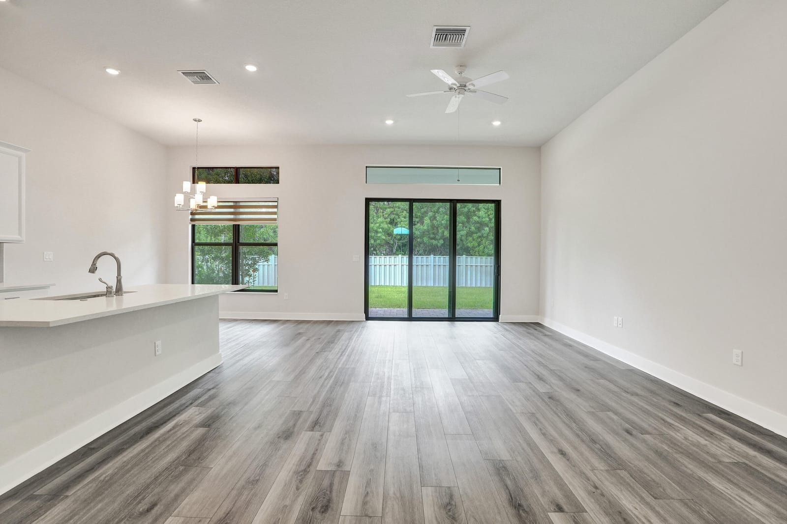 8199 Liberty Way — photo 10