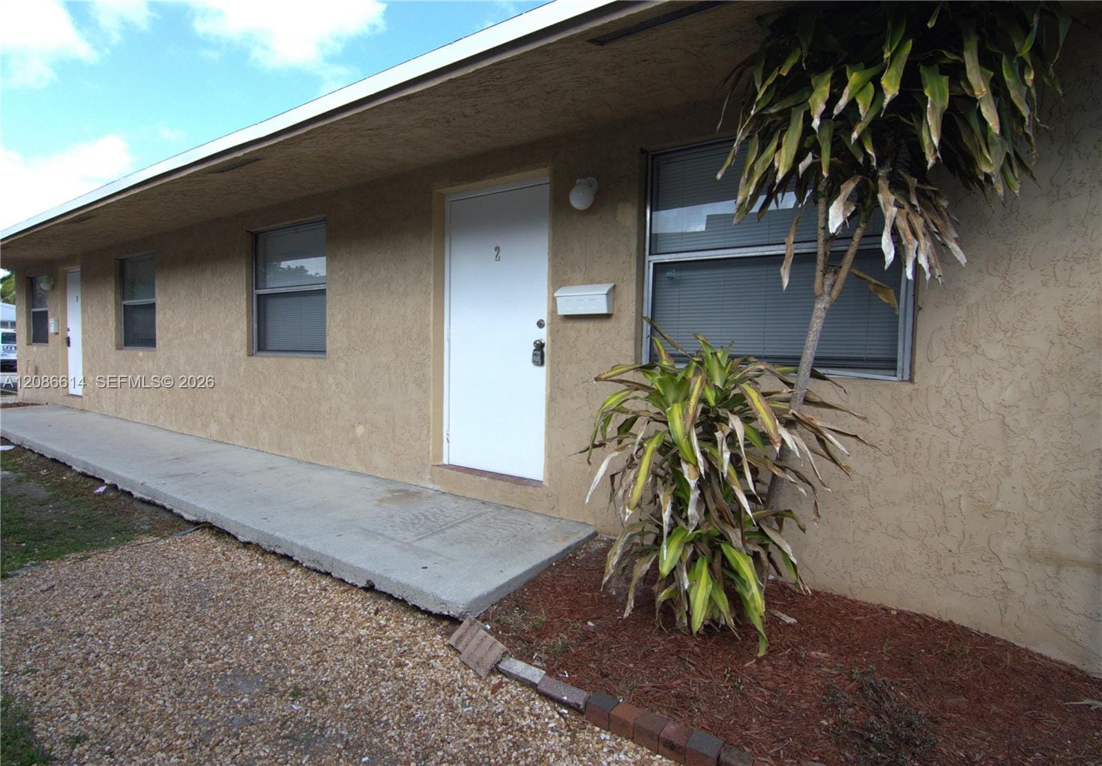 806 NW 10th Street 1 — photo 1