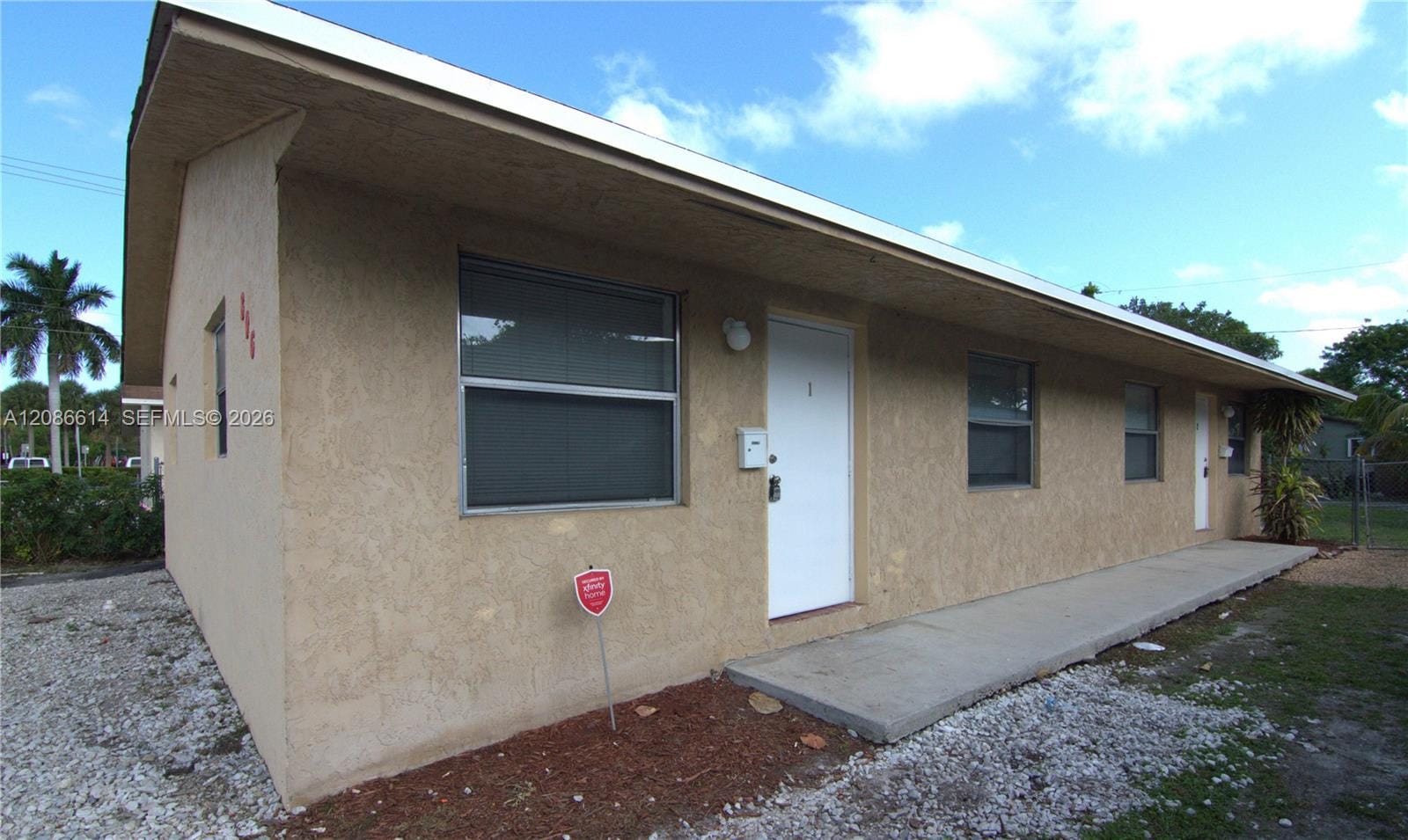 806 NW 10th Street 1 — photo 2