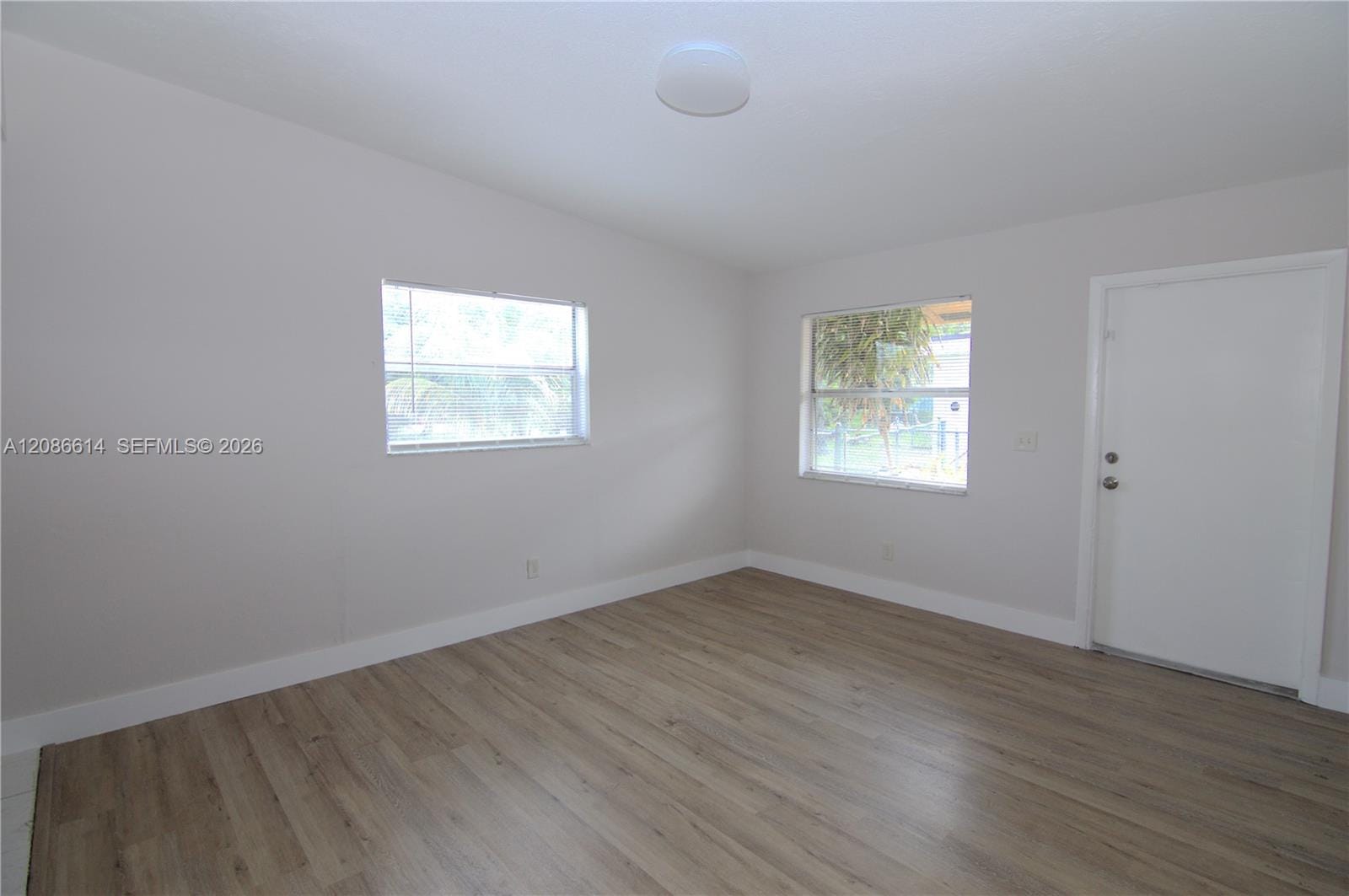 806 NW 10th Street 1 — photo 3