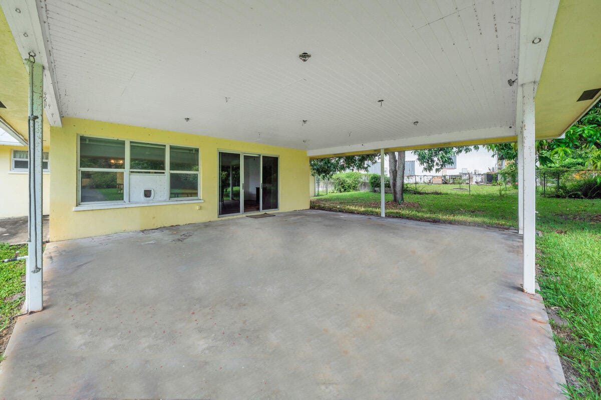 446 SANTA FE Road, West Palm Beach, FL 33406 photo 15