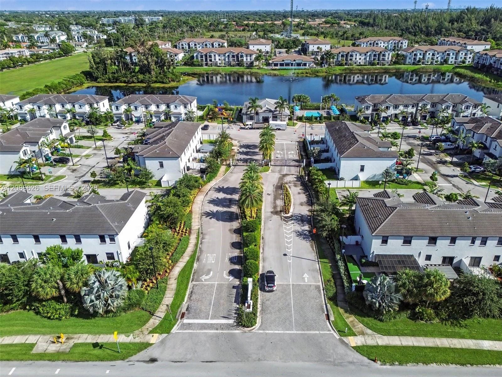20374 NW 4th Path, Miami Gardens, FL 33169 photo 4