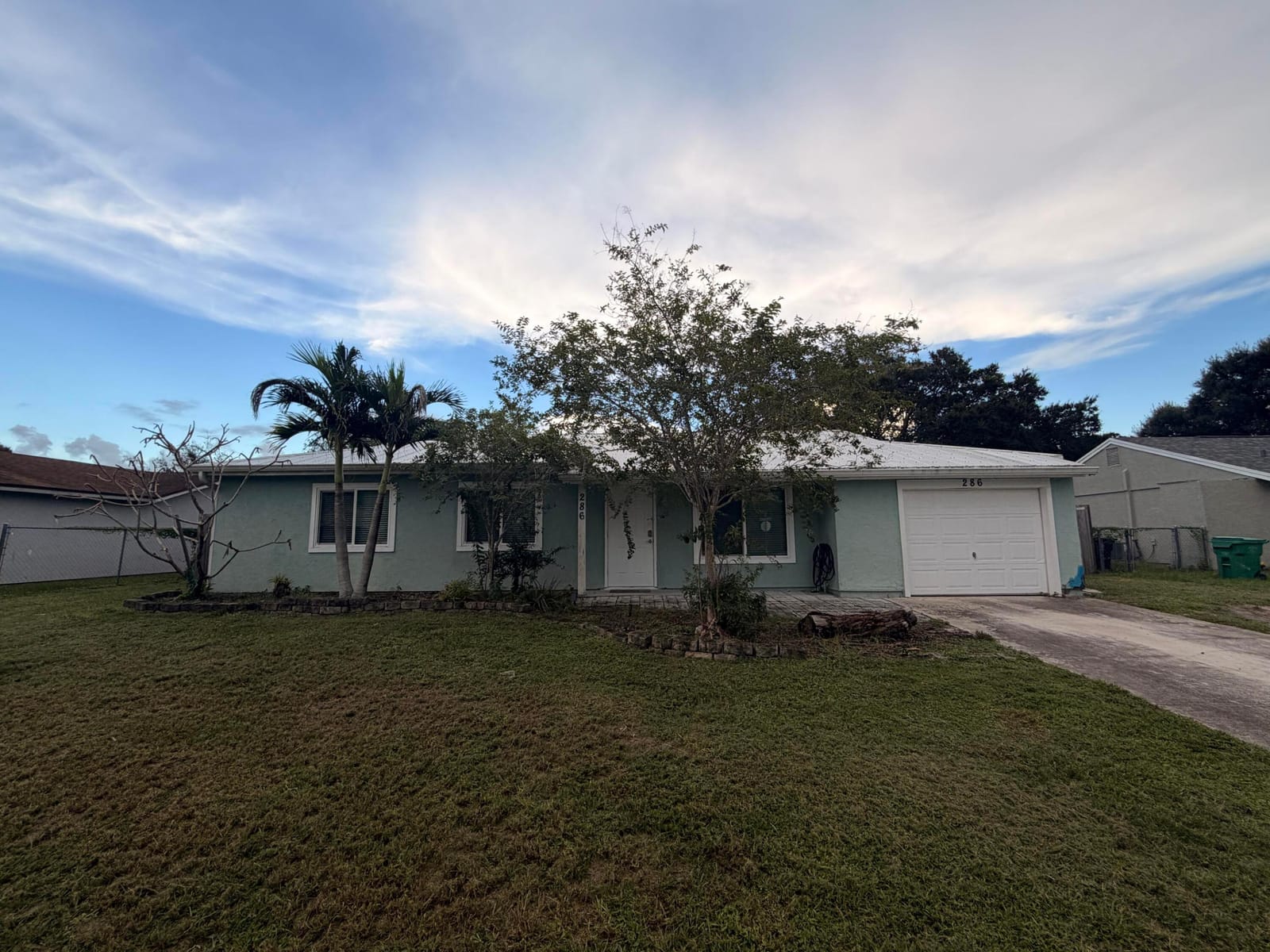 286 SW Kentwood Road — photo 2