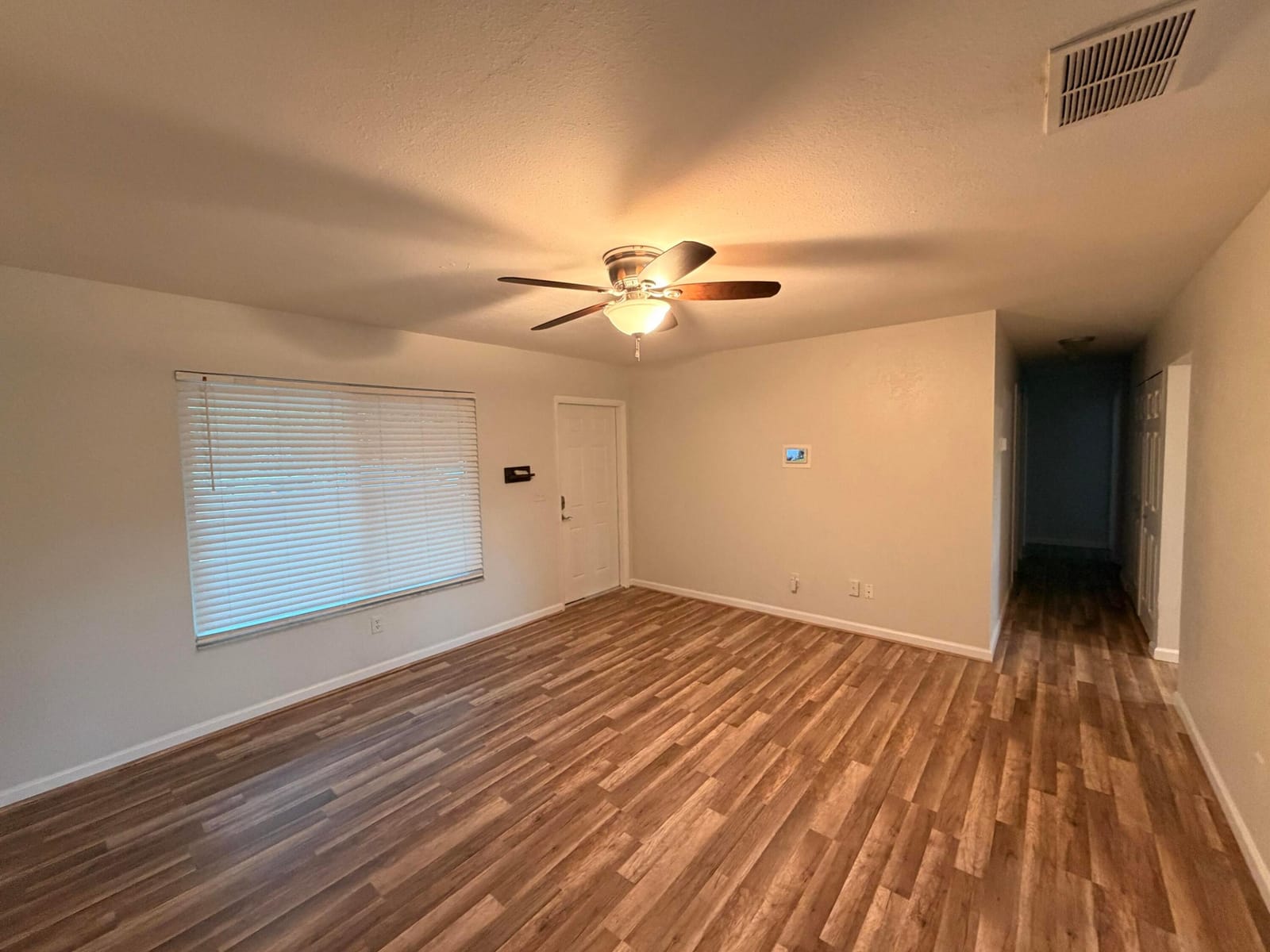 286 SW Kentwood Road — photo 4