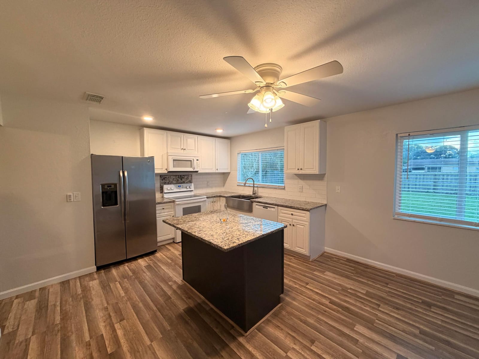 286 SW Kentwood Road — photo 5