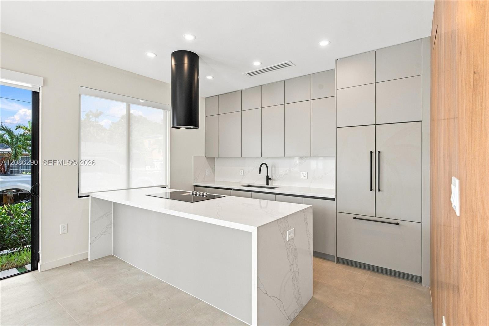 1001 SW 10 Avenue, Miami, FL 33130 photo 2