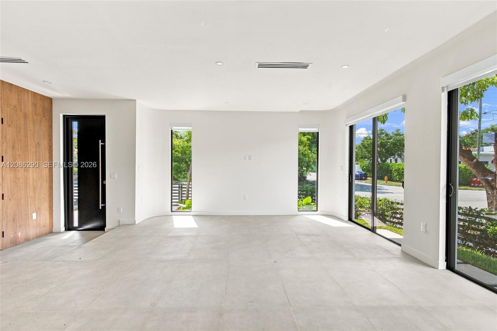 1001 SW 10 Avenue, Miami, FL 33130 photo 12