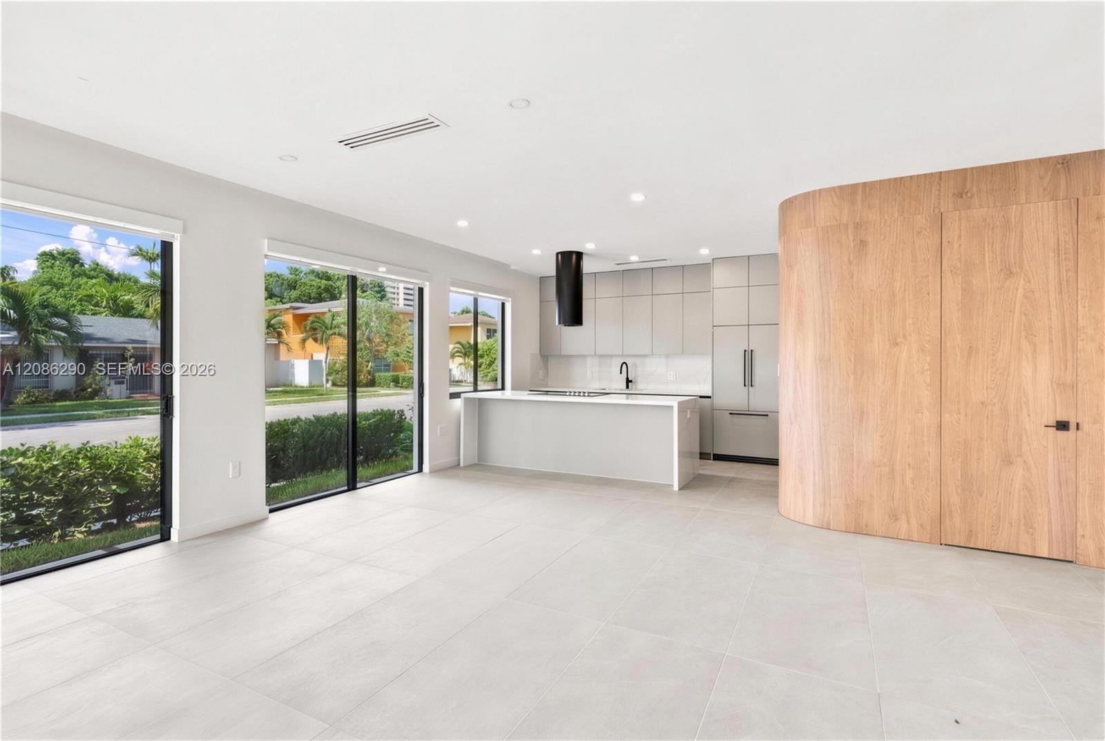 1001 SW 10 Avenue, Miami, FL 33130 photo 4