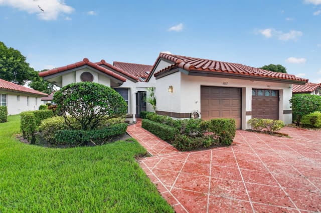 6367 Pointe Pleasant Circle, Huntington Pointe, Delray Beach, FL