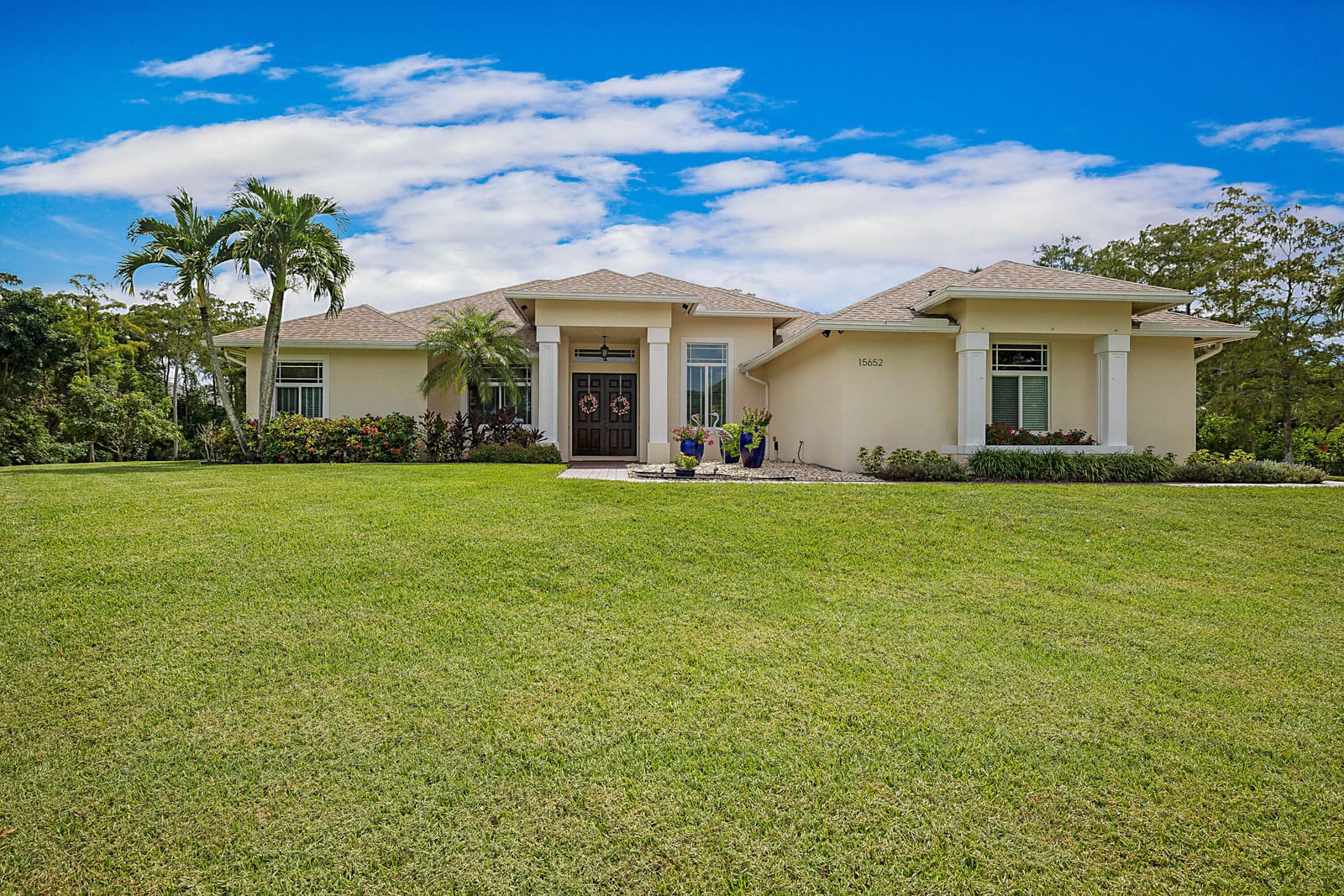 Pending home at 15652 86TH Way N, Palm Beach Gardens, FL 33418