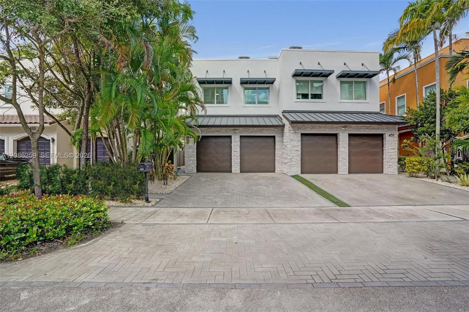 453 SW 5th Avenue — photo 2
