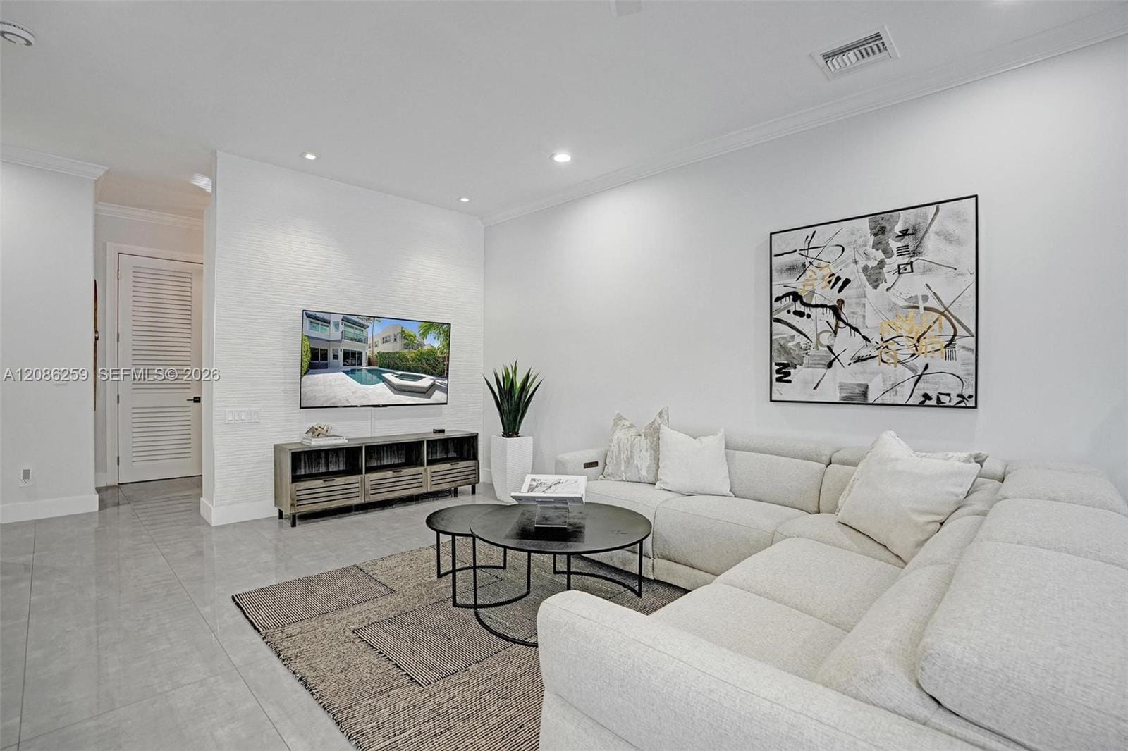453 SW 5th Avenue — photo 7