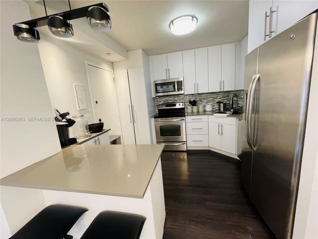 2333 Brickell Avenue 409, Miami, FL 33129