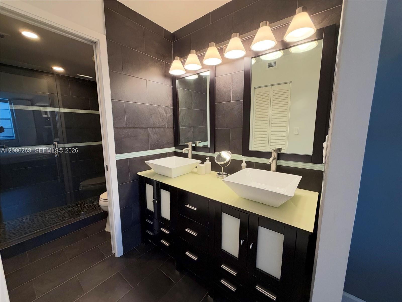 2333 Brickell Avenue 409, Miami, FL 33129 photo 28
