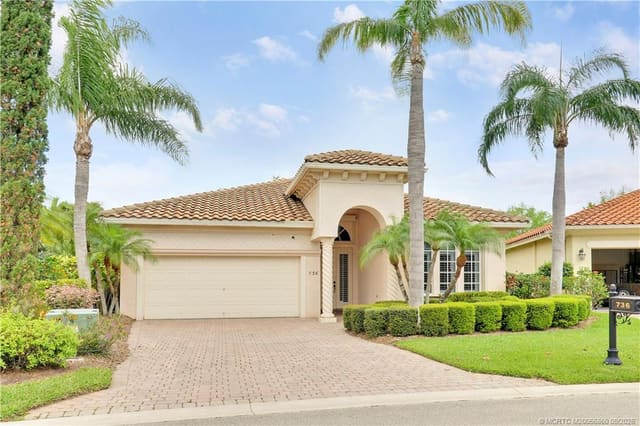 736 SW Pebble Lane, Palm City, FL 34990