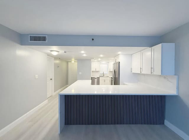 3300 W Rolling Hills Circle 410, Davie, FL 33328