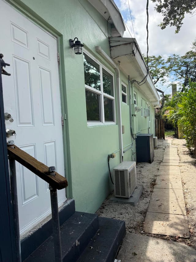 900 SE 12th Street FRONT, Fort Lauderdale, FL 33316