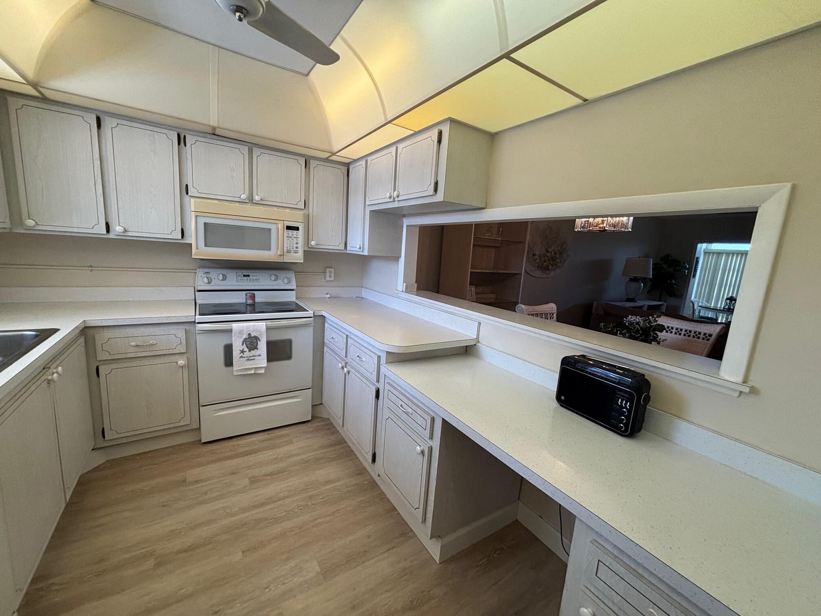 2950 SE Ocean Boulevard 7-5 — photo 3