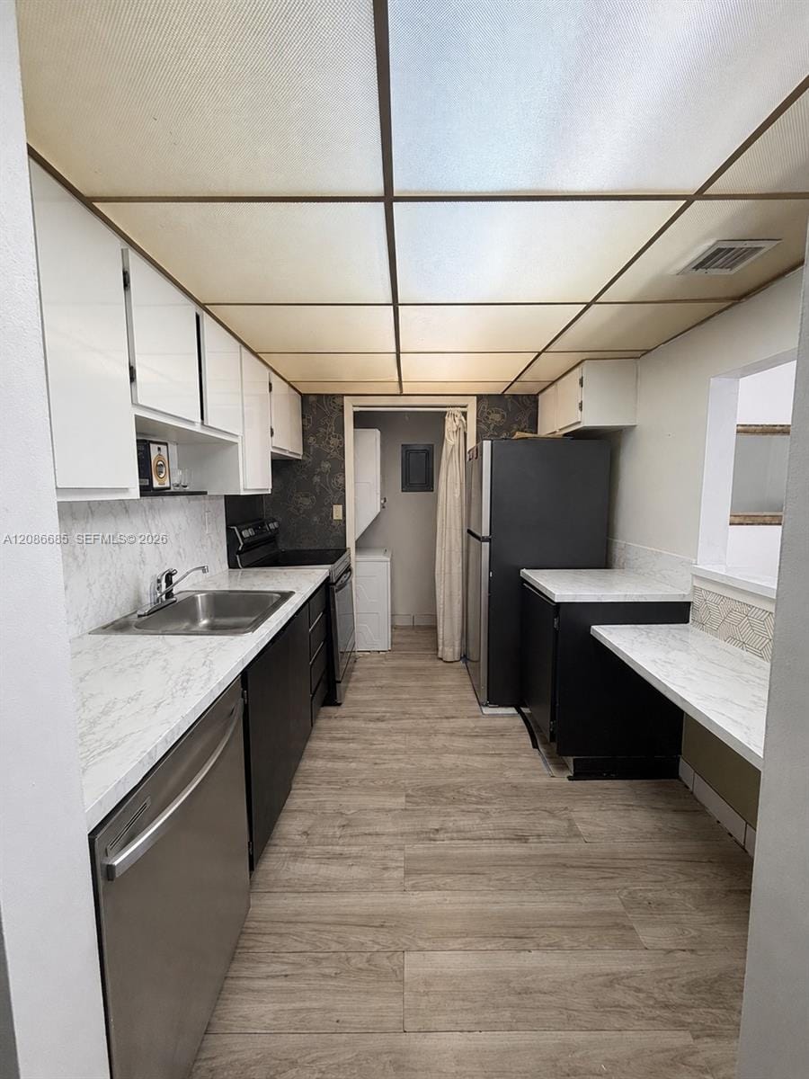 240 Lakeview Drive 212 — photo 3