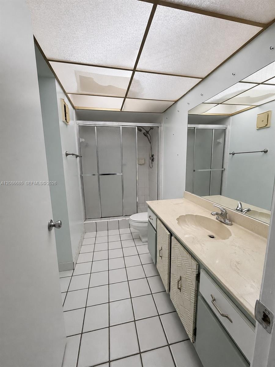 240 Lakeview Drive 212 — photo 8