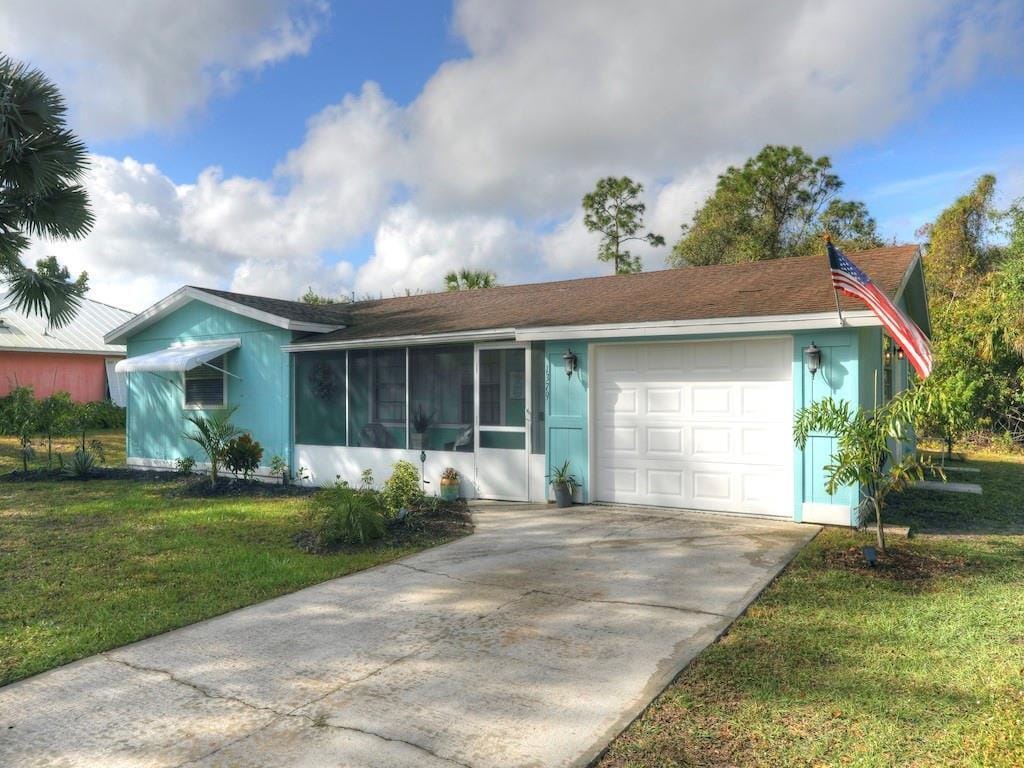1379 SCROLL Street — photo 3