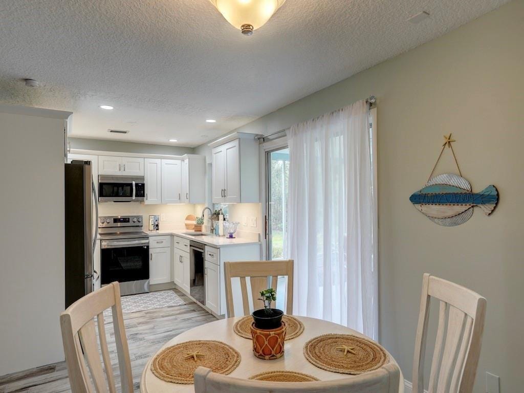 1379 SCROLL Street — photo 10