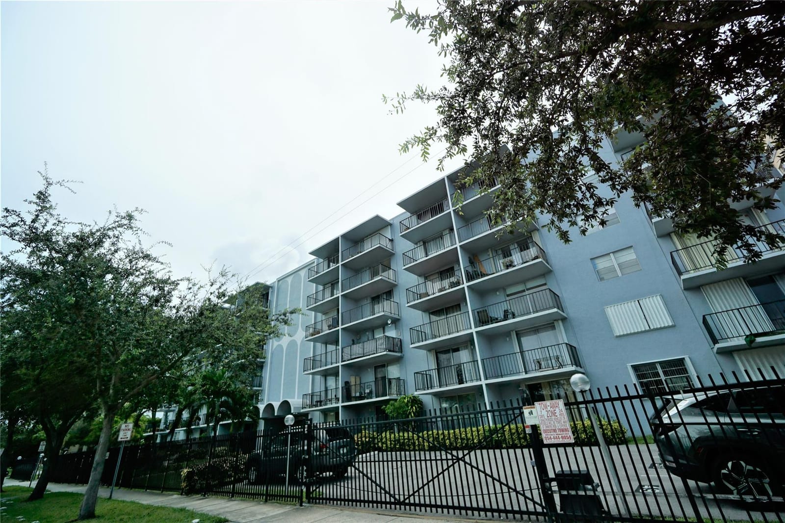 12500 NE 15TH Avenue 614, North Miami, FL 33161 photo 2