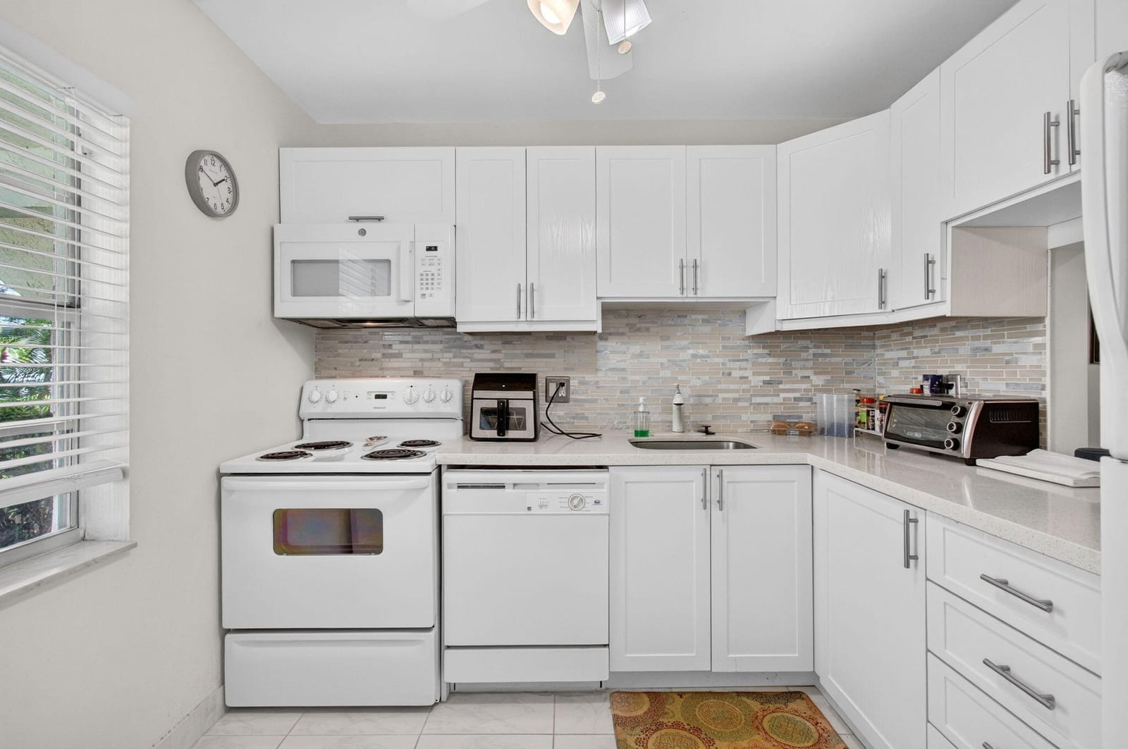 1 ABBEY Lane 108, Delray Beach, FL 33446 photo 19