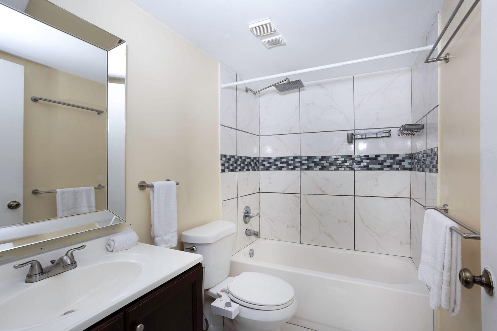 2825 SW 22nd Avenue 201, Delray Beach, FL 33445 photo 13