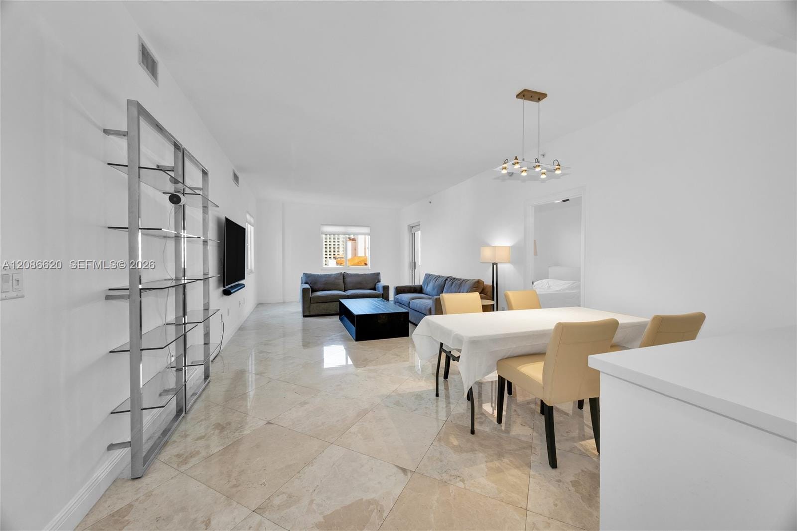 10 Aragon Avenue 810 — photo 3