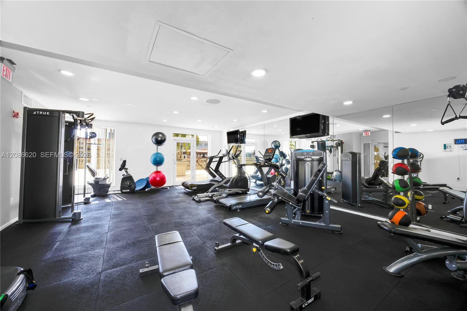 10 Aragon Avenue 810, Coral Gables, FL 33134 photo 29