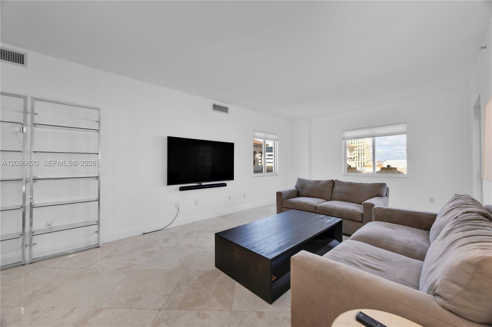 10 Aragon Avenue 810 — photo 8