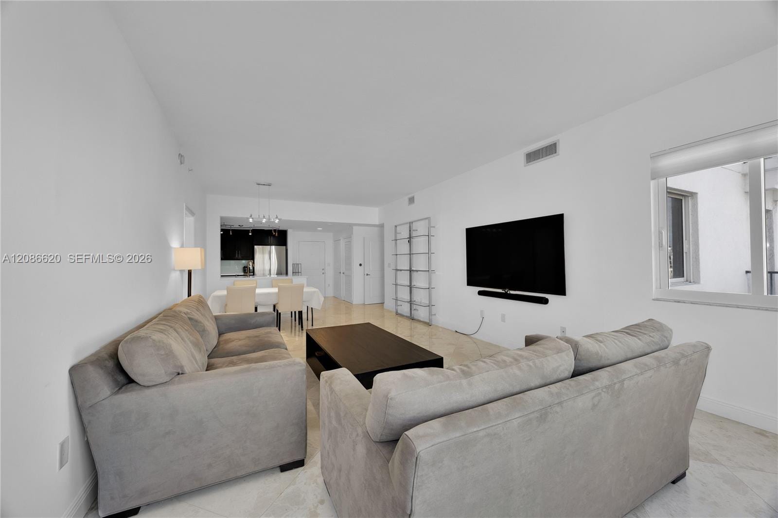 10 Aragon Avenue 810 — photo 9