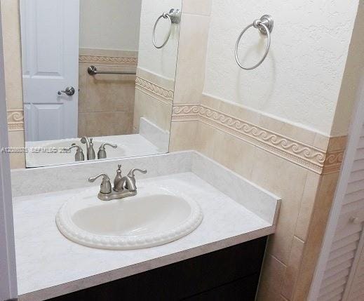 6960 Miami Gardens Drive 2-530A, Hialeah, FL 33015 photo 9