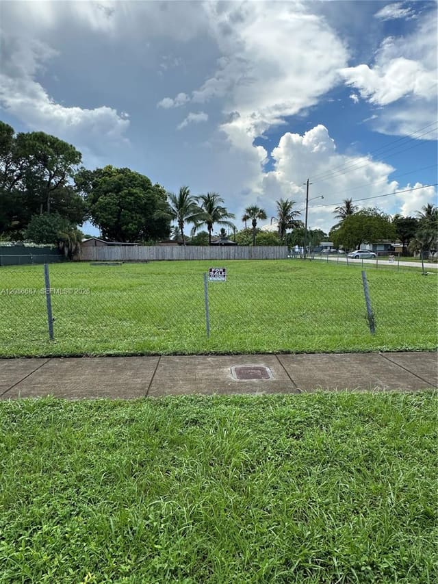 16240 NW 38th Place, Miami Gardens, FL 33054