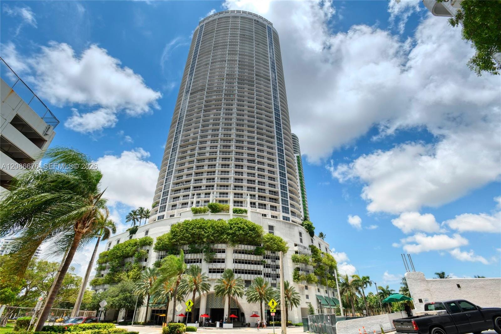 1750 N Bayshore Drive 3205 — photo 1