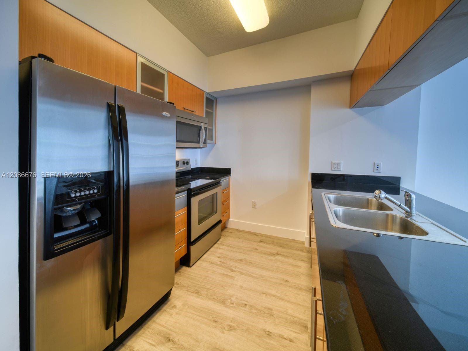 1750 N Bayshore Drive 3205 — photo 4