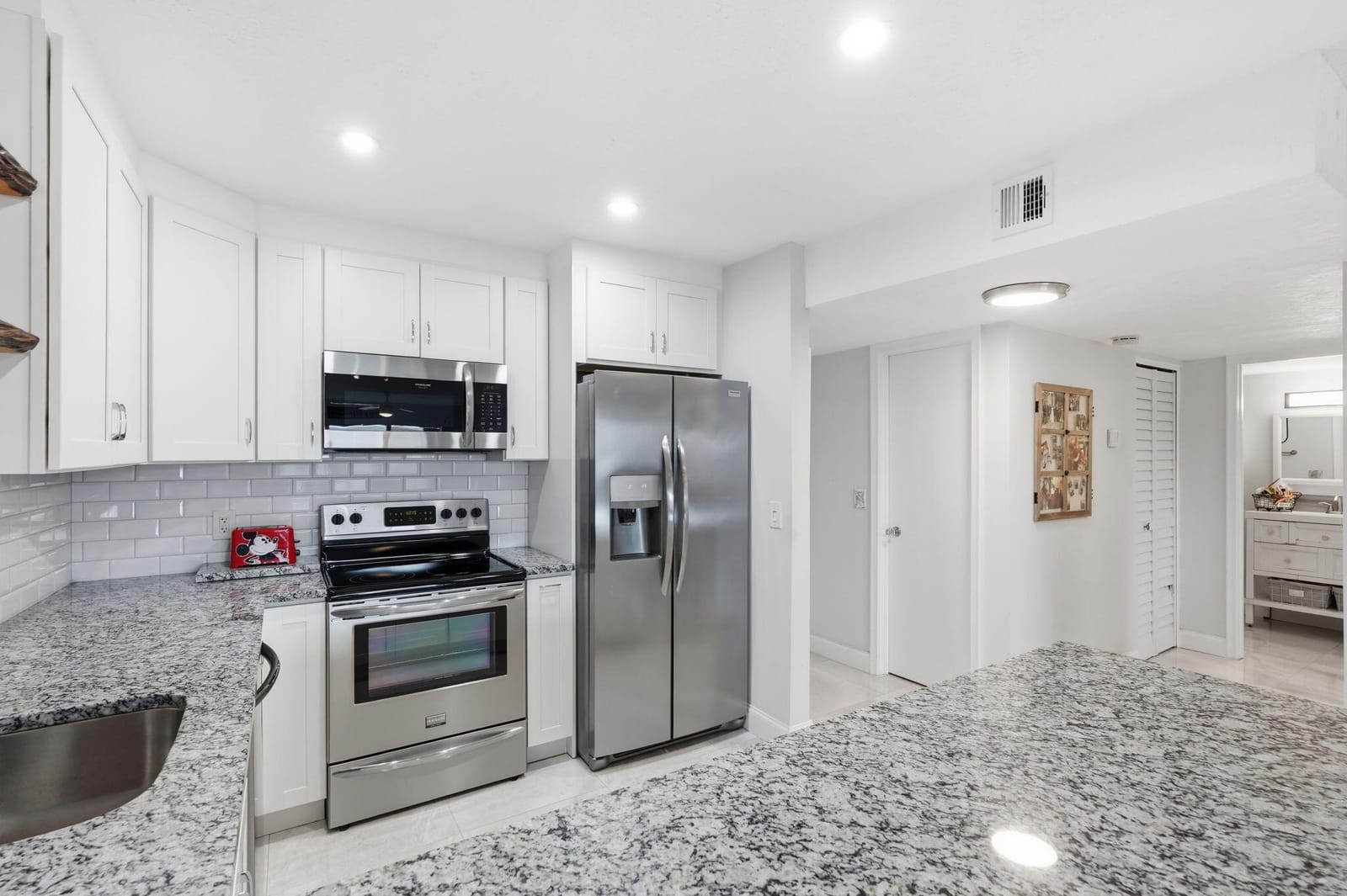 1516 S Lakeside Drive 408, Lake Worth Beach, FL 33460 photo 20