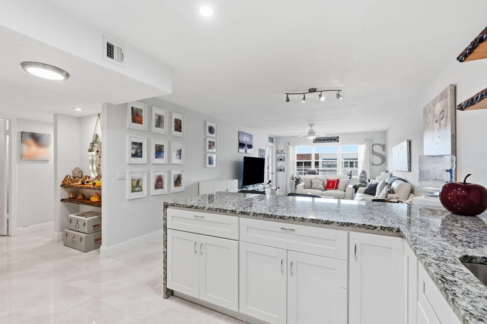 1516 S Lakeside Drive 408, Lake Worth Beach, FL 33460 photo 23