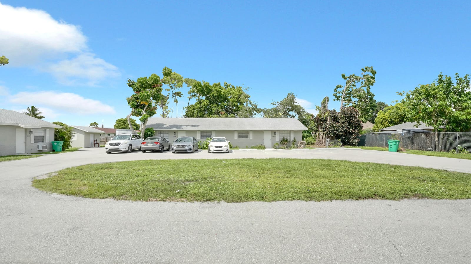 3883 Park Lane, Palm Springs, FL photo 11