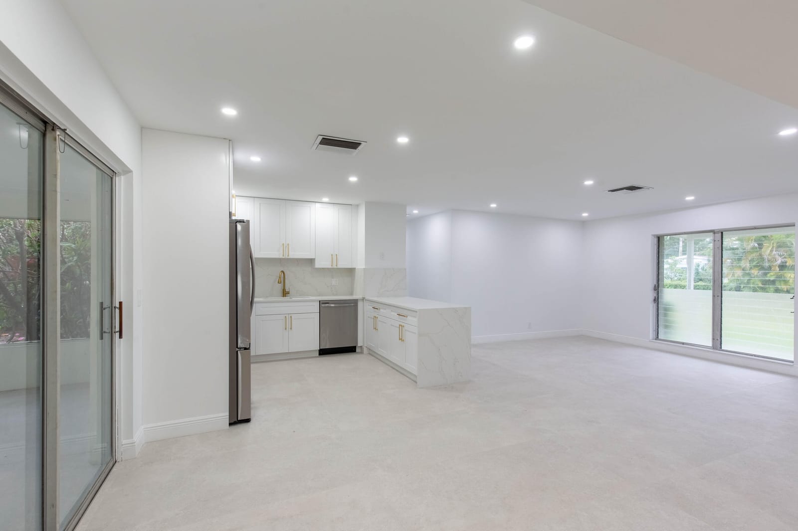 31 NE 28TH Court, Wilton Manors, FL 33334 photo 11