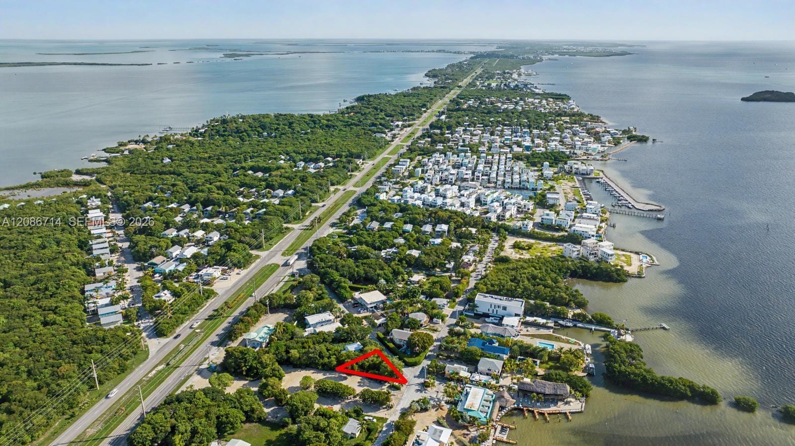 15 Ocean View Boulevard, Key Largo, FL 33037 photo 2